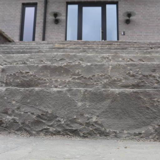 Dark Sandsten Trin i natursten closeup