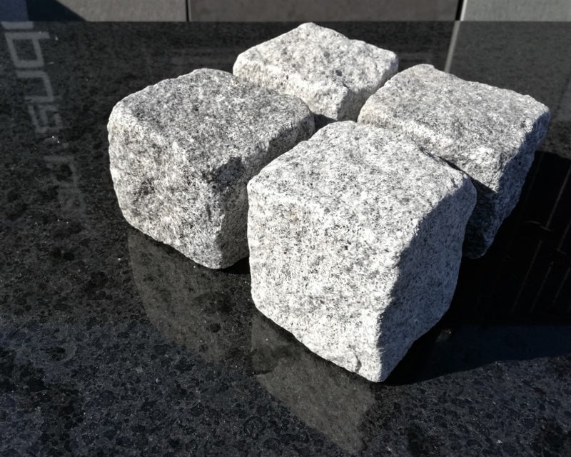 Lys/mørk portugisisk chaussesten