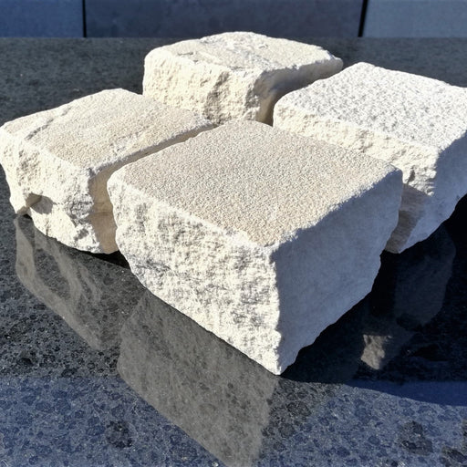 Sahara_Sandsten_Chaussesten natursten kløvet closeup