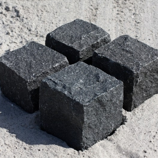 Sort_indisk_granit chaussesten i natursten